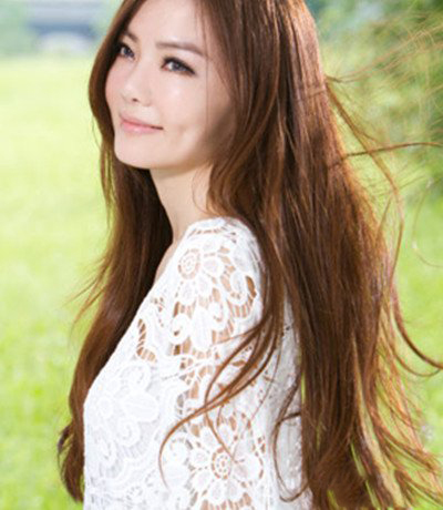 谢金燕写真甜美性感 被誉为台湾最美长腿女歌手