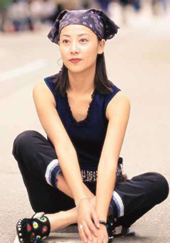 揭秘张卫健老婆张茜和儿子 怀孕8个月孩子意外流产 揭秘张卫健老婆张茜和儿子 怀孕8个月孩子意外流产