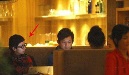 王菁何炅的儿子曝光 41岁何炅被曝已婚且儿子七岁 王菁何炅的儿子曝光 41岁何炅被曝已婚且儿子七岁