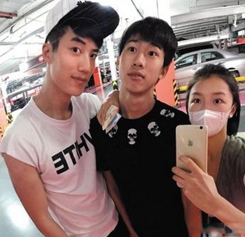 周冬雨男朋友田明鑫曝光 二人昔日合照被流出 周冬雨男朋友田明鑫曝光 二人昔日合照被流出