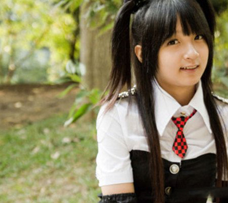 许雅涵的男朋友是谁 小小年纪的她是否确有男友 许雅涵的男朋友是谁 小小年纪的她是否确有男友