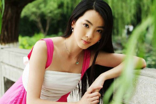 李思思泳装照流出 豪门老公竟然是官二代