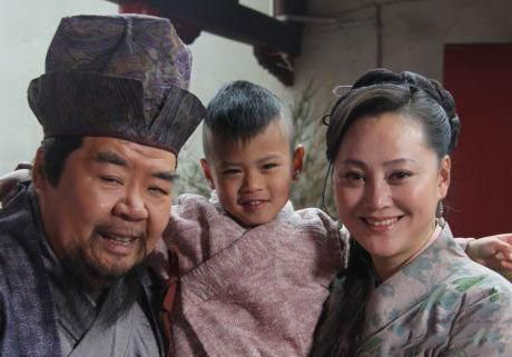 宋佳现任老公和儿子 宋佳的坎坷感情经历