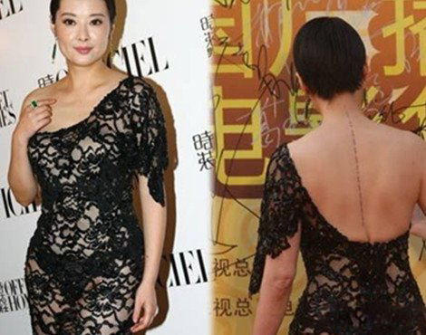 袁立红地毯照片秒杀全场 其黑色蕾丝透视装成为群众焦点 袁立红地毯照片秒杀全场 其黑色蕾丝透视装成为群众焦点