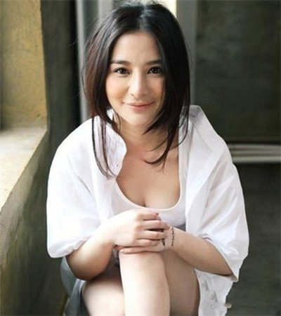 熊乃瑾前男友是谁? 揭秘出道以来的多名绯闻男友秘密 熊乃瑾前男友是谁? 揭秘出道以来的多名绯闻男友秘密
