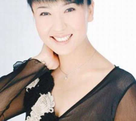 揭秘王千源老婆阎学晶个人资料 普普通通的心成就人生