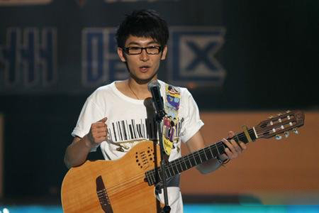 谭杰希想一直赖在学校 韩红是我从心底里佩服的师父