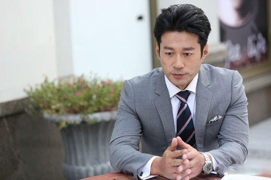 谭凯一家子的照片被流出 带你走进谭凯背后的演绎经历 谭凯一家子的照片被流出 带你走进谭凯背后的演绎经历