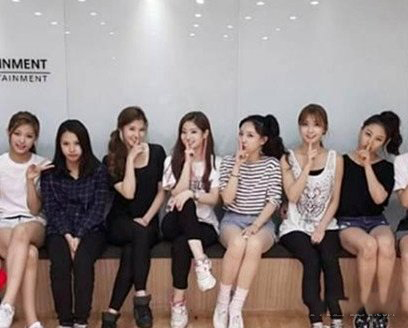 twice金多贤女团组合 好评与争议并存的发展过程 twice金多贤女团组合 好评与争议并存的发展过程