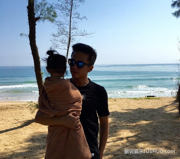 邓超智障多年孙俪不离不弃 邓超孙俪结婚五周年晒全家福 邓超智障多年孙俪不离不弃 邓超孙俪结婚五周年晒全家福