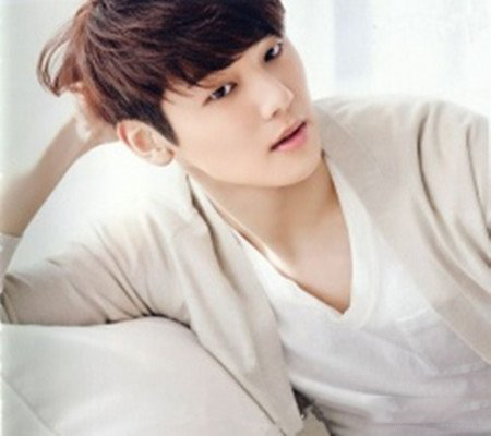 韩星姜敏赫照片帅气十足 个人资料大曝光