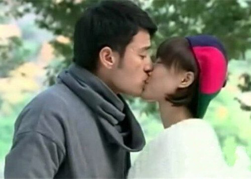 李光洁王珞丹吻戏曝光 两人假戏真做 李光洁王珞丹吻戏曝光 两人假戏真做