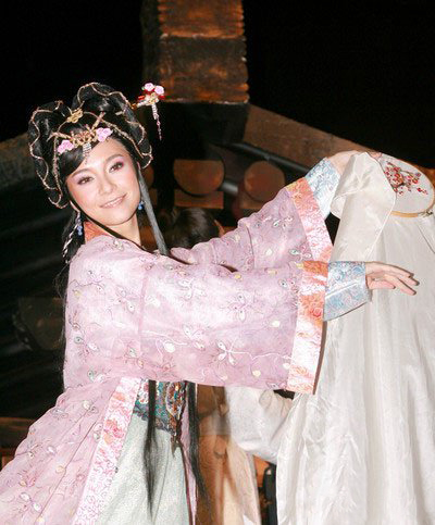 郭羡妮古装照片展示 其演过的电视剧或电影大盘点