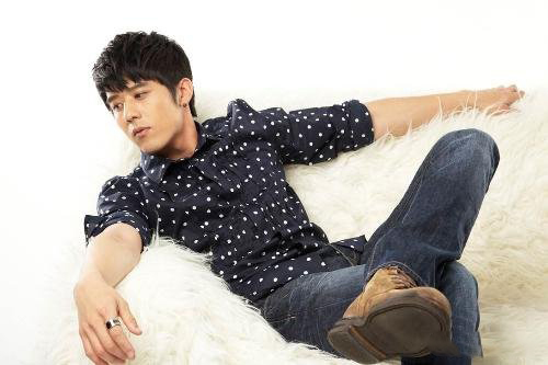 胡宇威认了陈庭妮吗 陈庭妮被疑小三插足胡宇威鬼鬼