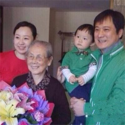 关凌老公姬云飞 揭秘老公姬云飞真实身份