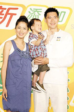 钱韦杉儿子老公图片 曝光孩子遗传父母基因 钱韦杉儿子老公图片 曝光孩子遗传父母基因