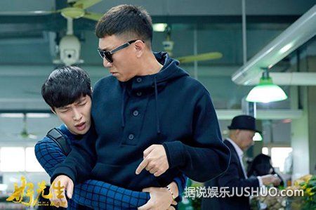 《好先生》张艺兴偷师孙红雷学做美食 《好先生》张艺兴偷师孙红雷学做美食