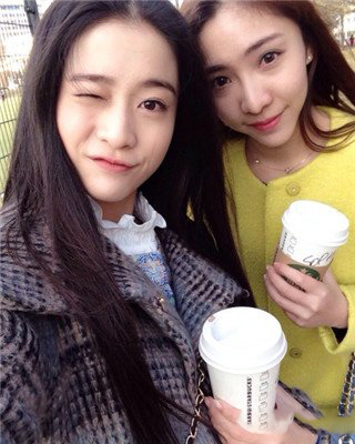 张雪迎姐姐张雪咪晒照破整容传闻 张雪迎出演史上最年轻郭襄