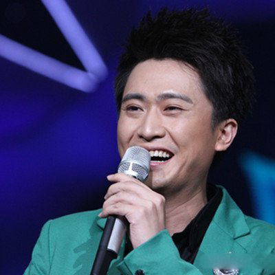 杨帆主持人的成名经历揭秘 从星光大道跨进央视春晚 杨帆主持人的成名经历揭秘 从星光大道跨进央视春晚