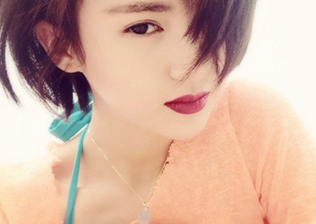 金晨身材火爆？ 演员金晨泳装大揭秘