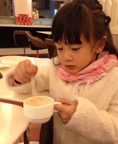 田雨橙图片曝光 乖巧受网友追捧