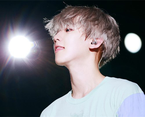 边伯贤和金泰妍分手没？ 两人分手真相大曝光