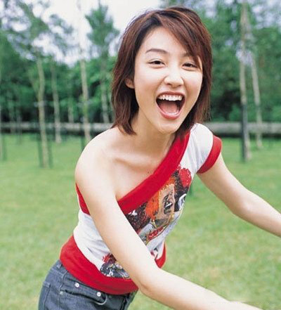 盘点陈文媛图片 淡出娱乐圈开美甲店