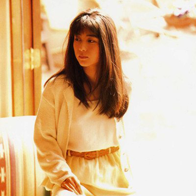 坂井泉水个人写真欣赏 揭秘其死亡的原因