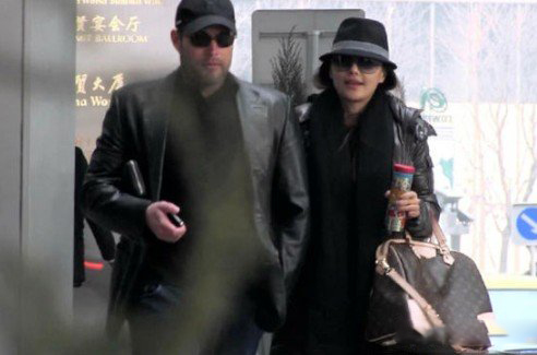 吴奇隆前妻马雅舒短发照片 马雅舒怀二胎推掉所有工作