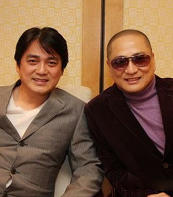 曝光汤镇宗和汤镇业回乡的图片 功成名就后不忘家乡 曝光汤镇宗和汤镇业回乡的图片 功成名就后不忘家乡