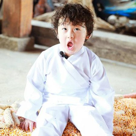 邹明轩搞笑图片大全 抛弃老爸变姐姐控 邹明轩搞笑图片大全 抛弃老爸变姐姐控