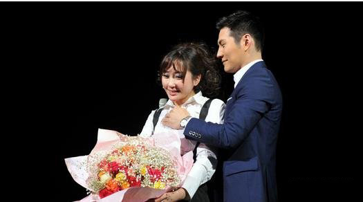 杜若溪严宽的结婚照曝光巴厘岛幸福牵手