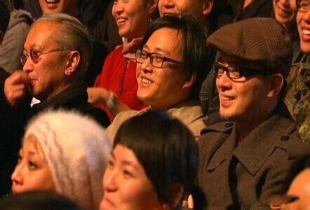 黄耀明自爆是同性恋 林夕为黄耀明写歌也难赢“芳心”