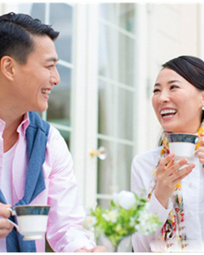 万茜演过的电视剧 《将婚姻进行到底》任重与万茜彼此依偎