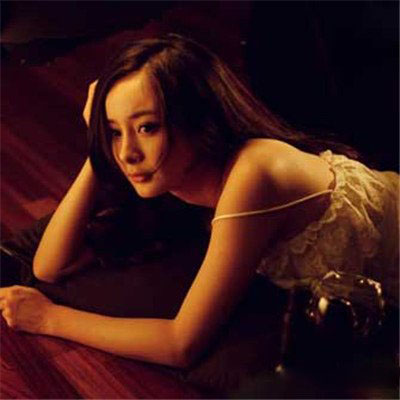 杨幂床上图流出 是否被潜规则传闻被曝光 杨幂床上图流出 是否被潜规则传闻被曝光