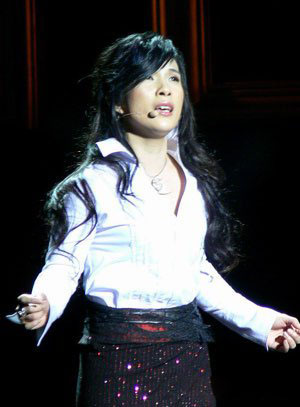 潘美辰个人资料 向你展现一个真实的潘美辰 潘美辰个人资料 向你展现一个真实的潘美辰