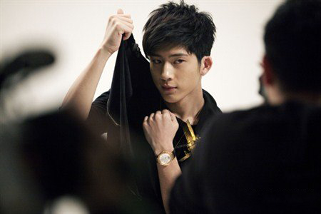 井柏然演过的电视剧和电影盘点 男神出生28天便离开父母