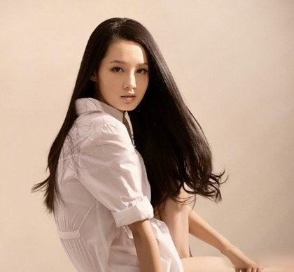 李沁个人资料身高曝光 其经历背景揭秘 李沁个人资料身高曝光 其经历背景揭秘