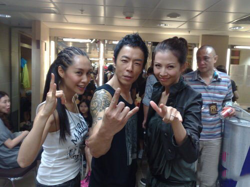 朱茵的老公是谁图片曝光 摇滚歌手黄贯中与朱茵牵手一生