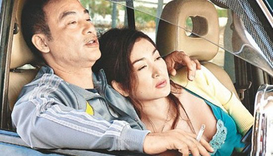 温碧霞任达华床吻戏剧照曝光 网友直呼尺度大! 温碧霞任达华床吻戏剧照曝光 网友直呼尺度大!
