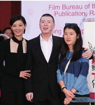 冯小刚前妻女儿 揭秘冯小刚与前妻离婚内幕