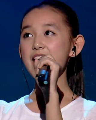 中国新声代蒋依依图片 00后一展歌喉惊艳观众和评委 中国新声代蒋依依图片 00后一展歌喉惊艳观众和评委