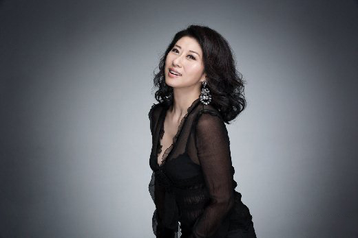 叶倩文性感图片展示 其演艺经历大集合 叶倩文性感图片展示 其演艺经历大集合