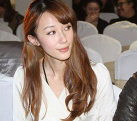 汪峰前妻康作如照片 曝光女儿八个月大被前夫狠心抛弃