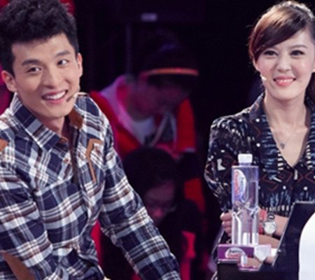 孙艺洲和李金铭吻戏 自曝拍吻戏用力过猛