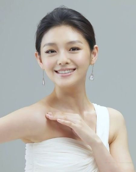 日本温泉遭偷拍的大S走光 徐妈妈痛斥娱乐记者丧天良