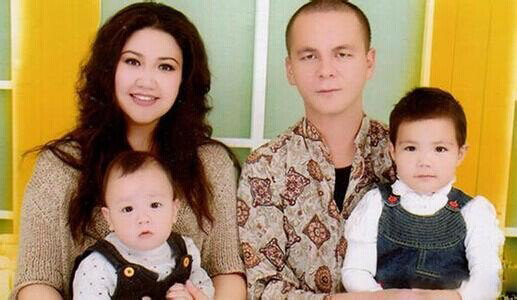 中国好声音帕尔哈提个人资料 帕尔哈提美艳妻子及儿子照片曝光 中国好声音帕尔哈提个人资料 帕尔哈提美艳妻子及儿子照片曝光