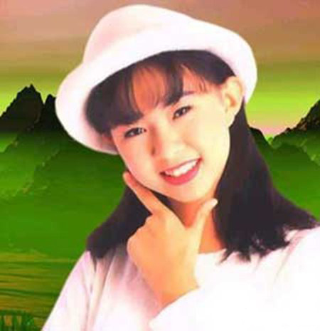 网传卓依婷的现任老公为高富帅 实则无男友已在歌友会上澄清 网传卓依婷的现任老公为高富帅 实则无男友已在歌友会上澄清