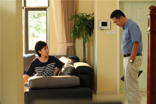 张嘉译妻子大起底 自称二婚生活甜蜜美满 张嘉译妻子大起底 自称二婚生活甜蜜美满