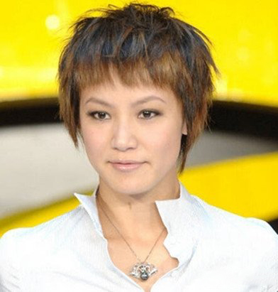 何韵诗评周子瑜道歉是怎么回事？ 小编为你揭秘背后的故事